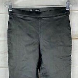 Women's brand new faux leather pants. Size L